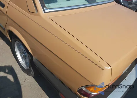 1986 BMW 528 E Automatic z USA, uszkodzony, nr VIN WBADK8308G9660196